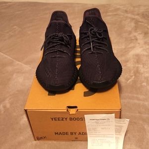 Yeezy 350 boost Black non reflective sz 12